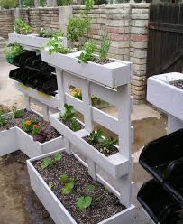 Bac A Fleur En Palette Avec Un Dossier Idee Jardiniere Gain De Place En Palette Idee Comment Creer Une Deco Jardiniere Palette Jardinage Palette Deco Jardin