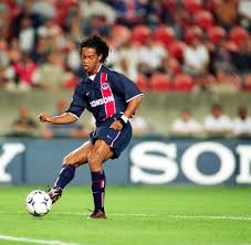 Check out his latest detailed stats including goals, assists, strengths & weaknesses and match ratings. Klub Wm Ronaldinho Ist Bloss Noch Ein Name Welt