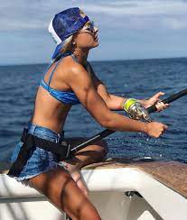 Country Girls On Twitter Fishing Girls Hot Fishing Outfits Fishing Women