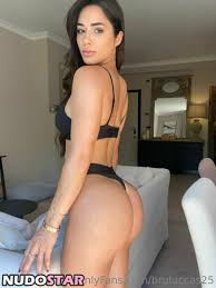 bruluccas30  Brú luccas  bruluccas Nude Leaks OnlyFans Photo 17 - NudoStar