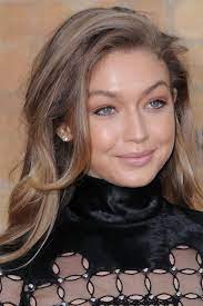 Gigi Hadid Before And After Dark Blonde Hair Color Light Hair Color Light Hair