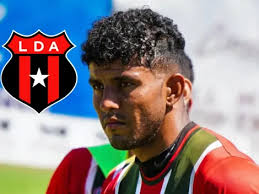 Preocupación en Cartaginés: el gran problema de Greivin Mora antes de  enfrentar a Alajuelense