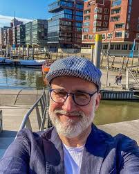 James Bernd Arnold (@jamesarnoldB)