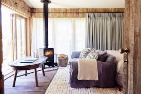 We've put together 75 country decorating ideas that you can use for any room in the house, with styles ranging from vintage and rustic to french country, and classic southern to modern farmhouse. Modern Country Design Interior Design Ideas House Garden