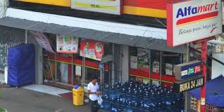 Tp saya pernah training dialfamidi selama 10hari dan dihari terakhir pengumuman penempatan saya tdk diambil karna kejauhan tdk diizinkan oleh ibu. Prinsip Bisnis Minimarket Untung Tidak Besar Tapi Tahan Lama Merdeka Com