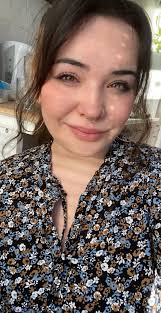 Marie Kühne (@imnotmarieee)