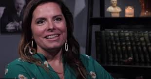 Marcy era protestante devota pero hoy difunde la devoción a los santos con  simpáticas muñecas