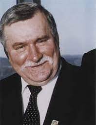 Lech wałęsa (/ˌlɛk vəˈwɛnsə/ or /wɔːˈlɛnsə/; Nobel Prize Winner Lech Walesa To Speak The Chronicle Magazine Lewis Clark