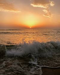 Les Vacances Aux Couleurs De L Automne Marinou4324 Sunset Plage Ocean Laletteblanche Veillesaintgirons Photography Vague Sunset Celestial Outdoor