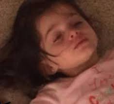 Ando V Twitter Pasenme El Meme De Una Nina Acostada En El Piso En Pijama Como De 4 Anos Analizando Su Vida Meme de internet del troll de internet, trollface, etiqueta engomada del meme de la cara que se rie, diverso, cara, comida png. ando v twitter pasenme el meme de una