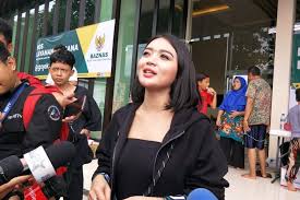 Didit tiganama ** instagram.com/wikasalim/ contact : Trauma Bercerai Wika Salim Selektif Pilih Pasangan