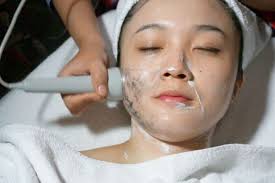 FACIAL DETOX espesial ba maluk sira nebe lorloron make up, uja cream ou  halao aktividade iha liur. facial detox bele hamos VENENU iha ita nia kulit  oin. Husi primerio facial ita bele