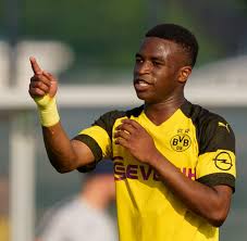 Maybe you would like to learn more about one of these? Bvb In Der 70 Minute Erlost Sein Trainer Die Gegner Von Moukoko Welt