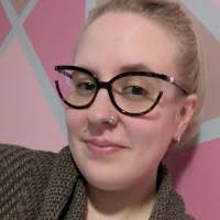 90+ "Vicky Lindsay" profiles