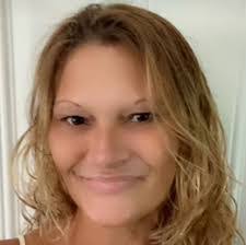 Cecelia Minter's Instagram, Twitter & Facebook