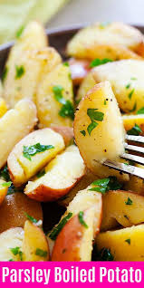 Parsley Boiled Potatoes With Butter Salt And Pepper Is So Easy And This Recipe Takes 5 Mins Prep T Easy Potato Recipes Potato Side Dishes Best Potato Recipes