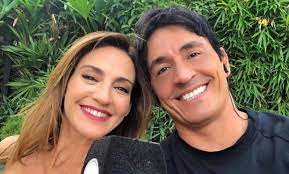 Noticias de sebastian estevanez novelas. Eleonora Wexler Y Sebastian Estevanez Hablaron De Los Besos En Golpe Al Corazon Canal 9 Televida Mendoza