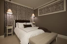 Keselesaan bilik tidur adalah perkara pertama yang harus anda ambil kira. Lampu Sisi Katil Bilik Tidur 314167 Info