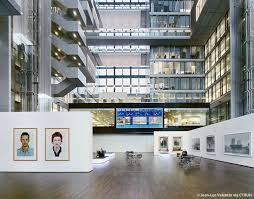 We, boerse stuttgart gmbh, are pleased about your visit on our websites and about your interest in börse stuttgart (stuttgart stock exchange centre). Deutsche Borse Cube The Skyscraper Center