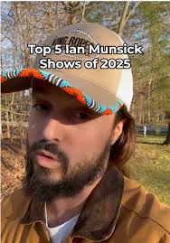 I'm her damned ole rodeo clown 🐴🤡 #newmusic #rodeo #countrymusic #ch...