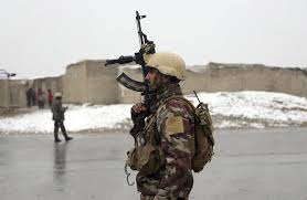 British royal marines during a clearance in helmand province; Az Ensz Dokumentalta Az Afganisztani Haboru Vesztesegeit