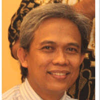 Dan Naidu's Instagram, Twitter & Facebook