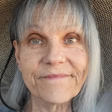 Cheryl Kellogg's Instagram, Twitter & Facebook