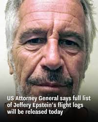 EASY HOMEMADE ENGLISH TOFFEE- delicious and full of crunchy almonds and  creamy chocolate! No candy thermometer needed! RECIPE:  https://www.lecremedelacrumb.com/easy-homemade-english-toffee/