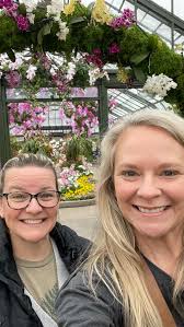 My bestie @dominion_cut_flowers and I escaped the cold last week and  enjoyed some time nerding out at the @niagaraparks greenhouse for their  orchid show. Take yourself down to see what the amazing ...