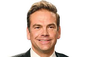 Ross Crowley departs Foxtel amid 200 lay-offs and 140 stand-downs