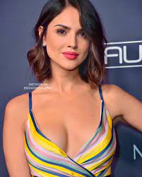 11 6 Ezer Kedveles 37 Hozzaszolas Eiza Gonzalez Eizagonzalezsu Instagram Hozzaszolasa Eiza Arrives At The Baby2b Eiza Gonzalez Gorgeous Women Girl