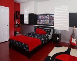 The red decor and the bright light from the side window provide just that perfect pop to zen bedroom ideas : 15 Invigorating Red Bedroom Designs Home Design Lover