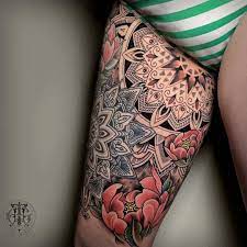 Coen Mitchell S Mosaic Flow Inner Thigh Tattoos Side Thigh Tattoos Thigh Tattoo