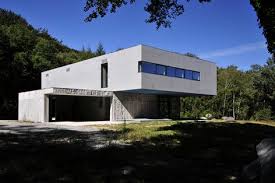 Devenir l'emblème d'une région dont l'activité principale reste le travail du granit. Maison De La Communaute De Communes Du Sidobre Val D Agout Pettes Jean Marie