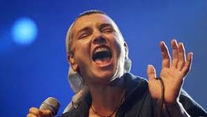 The artist, who is best known for her 1990 hit version of the song nothing compares 2 u, said she had changed her name to shuhada'. Islam Themenseite