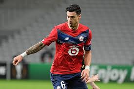 Le club gagne la finale de zone une nouvelle fois devant lille avant de s'incliner contre bordeaux c 11. Lens Lille Le Rc Lens Etrille Sur Sa Pelouse 0 3 Les Temps Forts Du Match