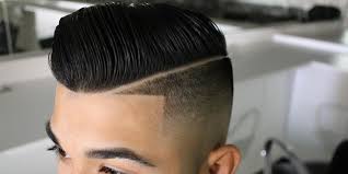 Comb over harry styles jadi seleb berambut ikal yang setia dengan gaya rambut messy comb over. 50 Best Comb Over Haircuts For Men 2021 Guide