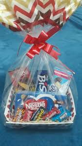 Quer você prefira um presente clássico, como morangos. Cesta De Chocolate Para O Dia Dos Namorados No Elo7 Riti Cestas Decoradas F80242