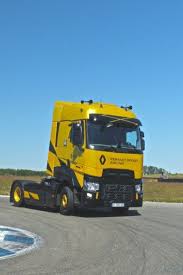 Decouverte Renault Trucks Le Sport Version Poids Lourd Renault Photo De Camion Camion Renault