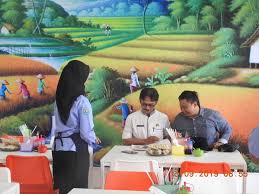 Berdiri pada tanggal 05 juni 1989, awalnya hanya sebagai sekolah spg, sehingga ditetapkan dengan sekolah mandiri. Home
