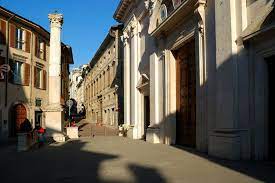Nella ristrutturazione del tetto possiamo anche smaltire l'eternit. Kirche Sant Alessandro In Colonna Visit Bergamo