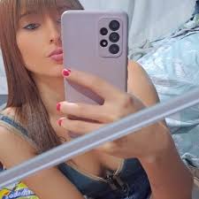 Monique Rodrigues (@monique.rodrigues.9212) • Instagram photos and videos