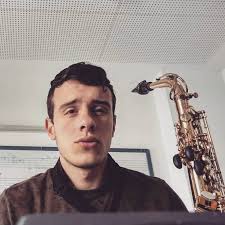 Jose Valle Cabello en Instagram: “Morniing!! #study #saxophone #music  #morning #itman #malaga #theendisnear #letsgo #egrligatures #selmer”