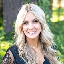 Brittany Livingston's Instagram, Twitter & Facebook