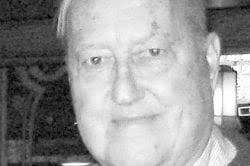 Michael, Melissa Straus Family Celebrates Annex Cottage Centennial