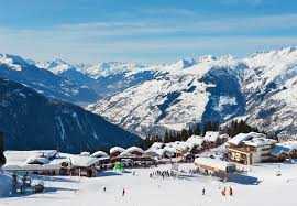 Mit über 400 skigebieten hat österreich auch hervorragende voraussetzungen für alle, die schnee lieben, zu bieten. Die Besten Skigebiete Fur Anfanger In Den Alpen Ultimativer Leitfaden Fur 2021 Skibro Blog