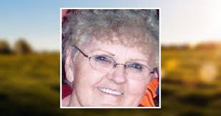 Nina Worrell's Instagram, Twitter & Facebook