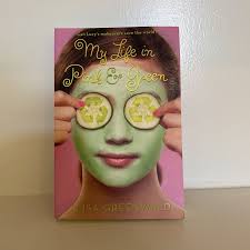 My Life in Pink and Green by Lisa Greenwald, Paperback