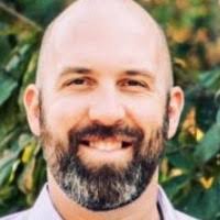 100+ perfiles de «Suttles»