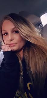 Allyn Morgan's Instagram, Twitter & Facebook